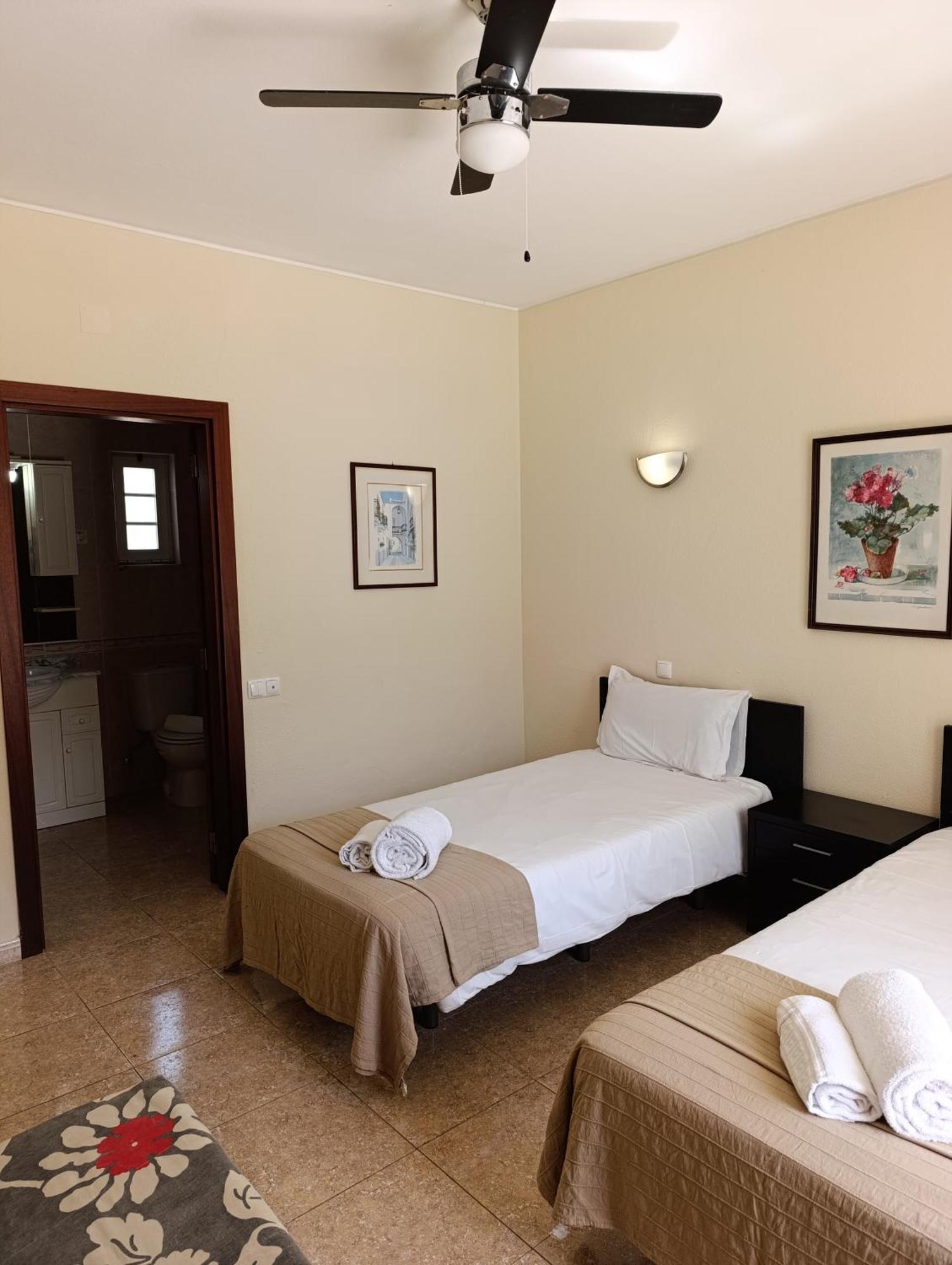 Casa Gomez A Apartment อัลบูเฟรา ภายนอก รูปภาพ